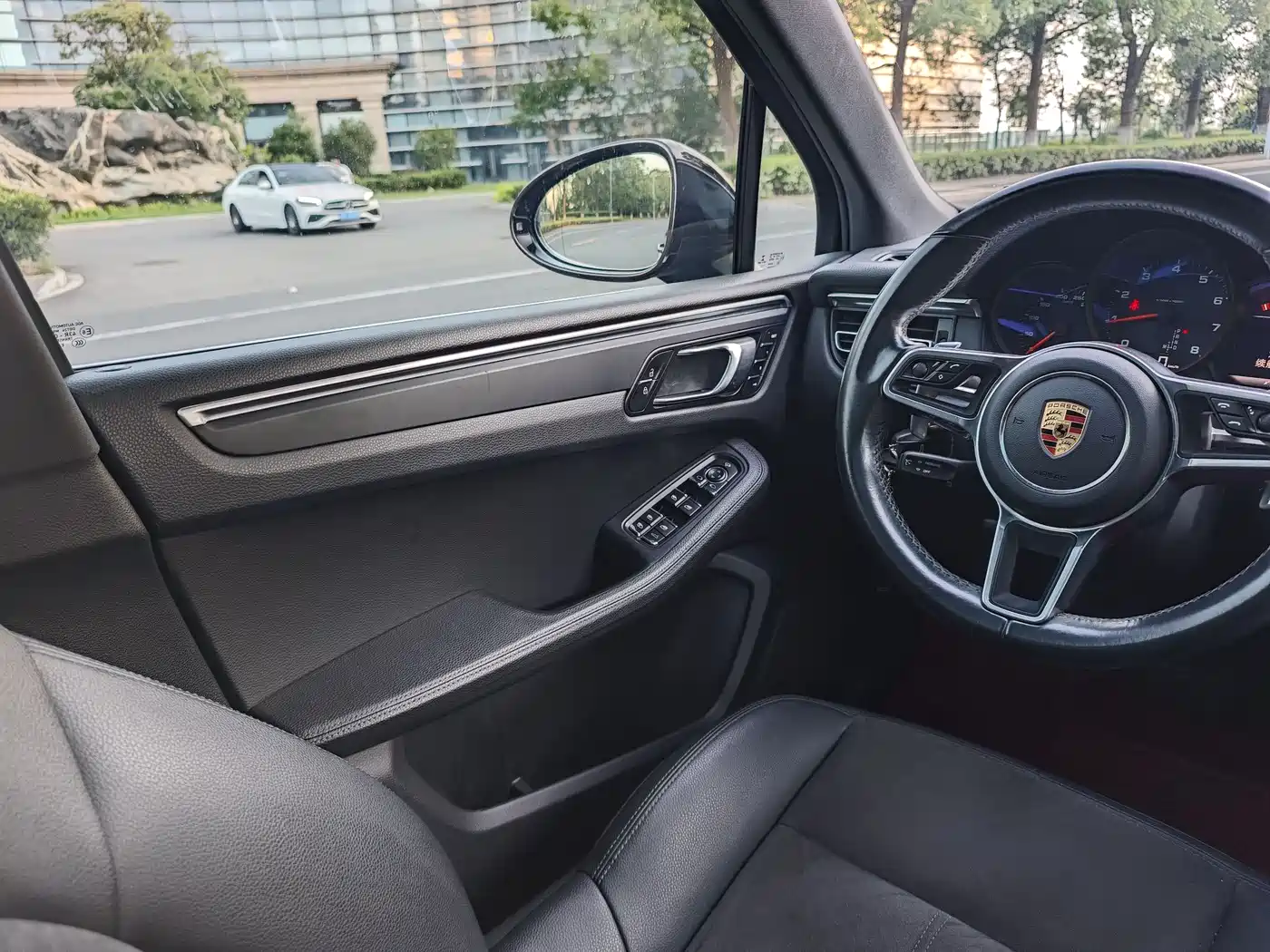 Porsche Macan 2018 Macan 2.0T фото 11