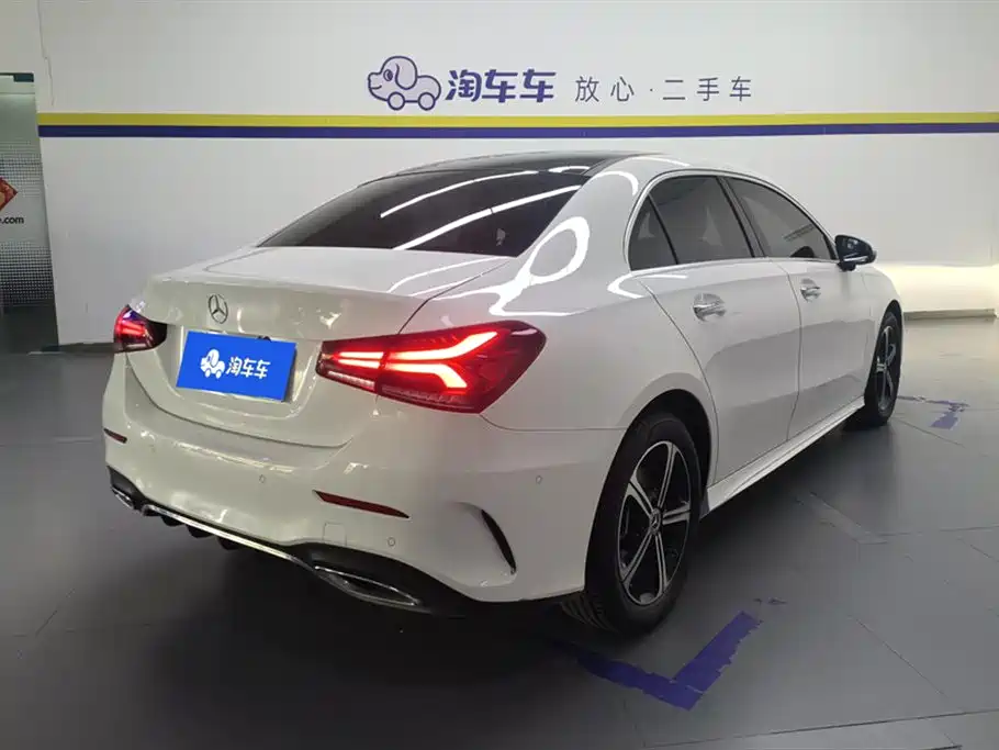 Mercedes-Benz A-Class 2022 Facelift III A 200 L Sport Sedan Fashion фото 3