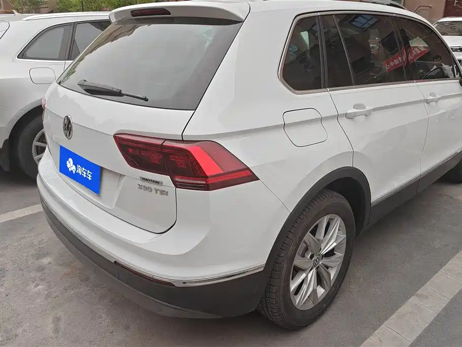 Volkswagen Tiguan 2019 330TSI 4WD Smart Edition фото 3