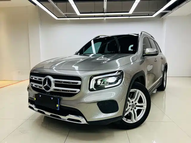 MERCEDES-BENZ GLB