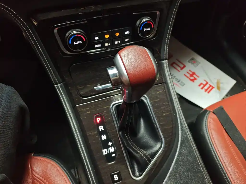 Zotye T600 2016 2016 2.0T DCT Premium