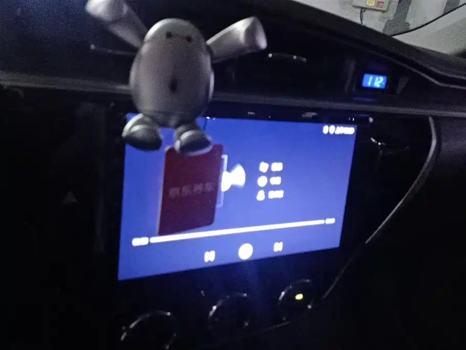 Toyota Corolla 2017 1.6L CVT GL фото 13