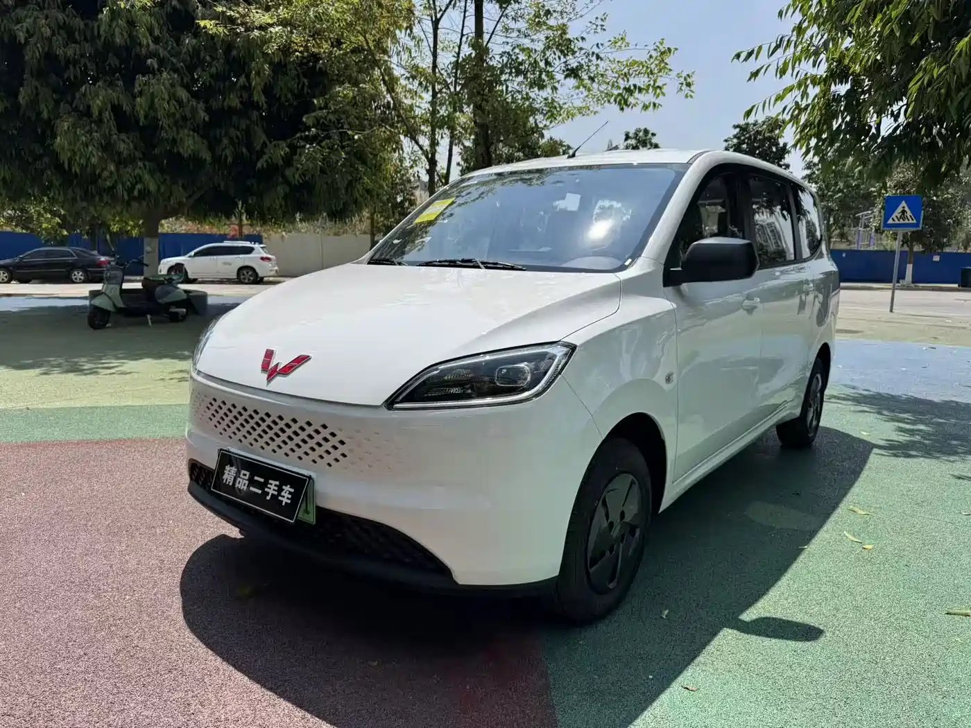 Wuling Motors Wuling Hongguang New Energy 2026 2025 Extended-Range Hybrid 50KM Comfort Version