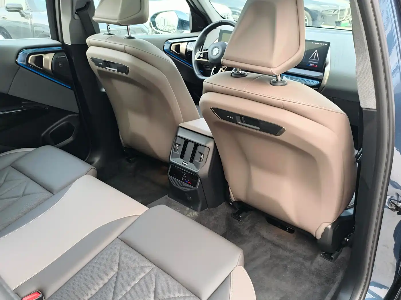 BMW X3 2025 xDrive30L Leading M Sport Package фото 5
