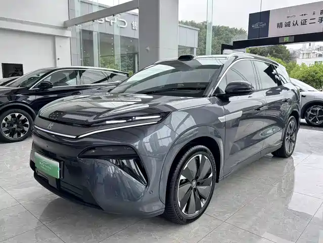 BYD Tang L 2025