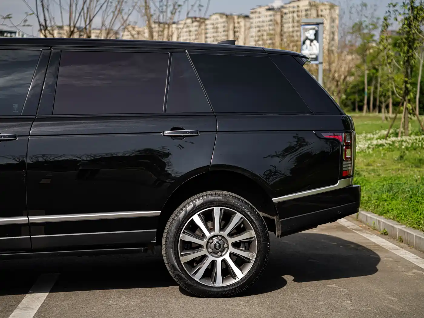Land Rover Range Rover 2017 3.0 SC V6 AB Ultimate Autobiography LWB фото 12