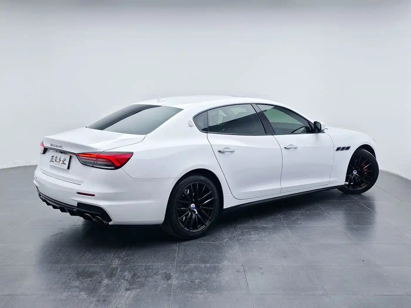 Maserati Quattroporte 2013 3.0T Standard фото 6