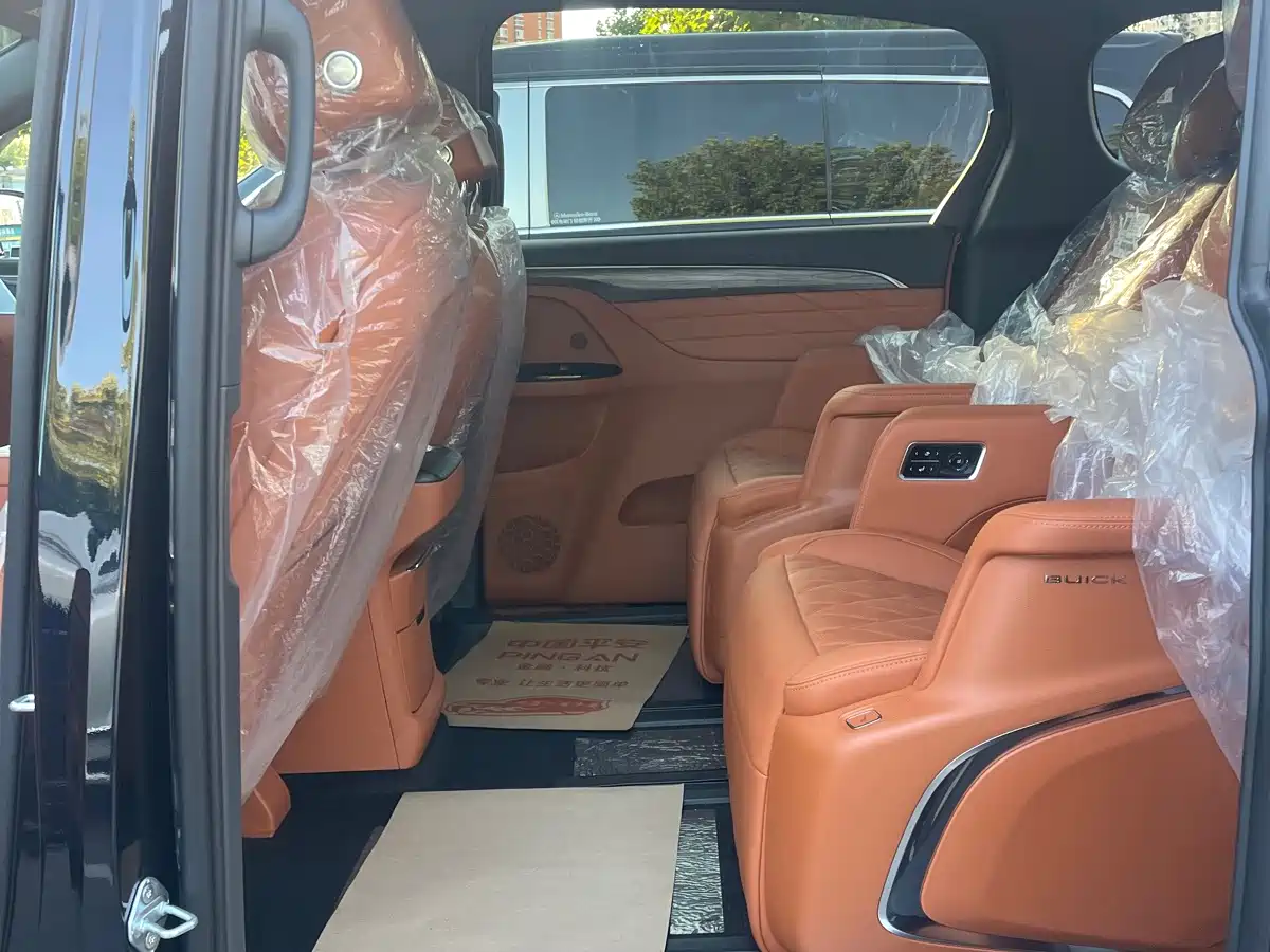 Buick GL8 New Energy 2026 2025 Land Honor Premium Edition 7-Seater