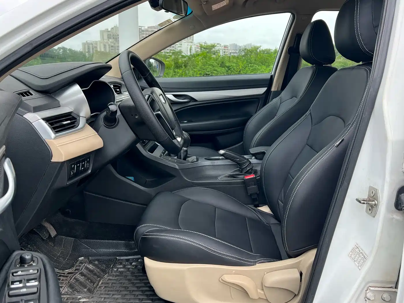 Фото 4 - Geely Emgrand
