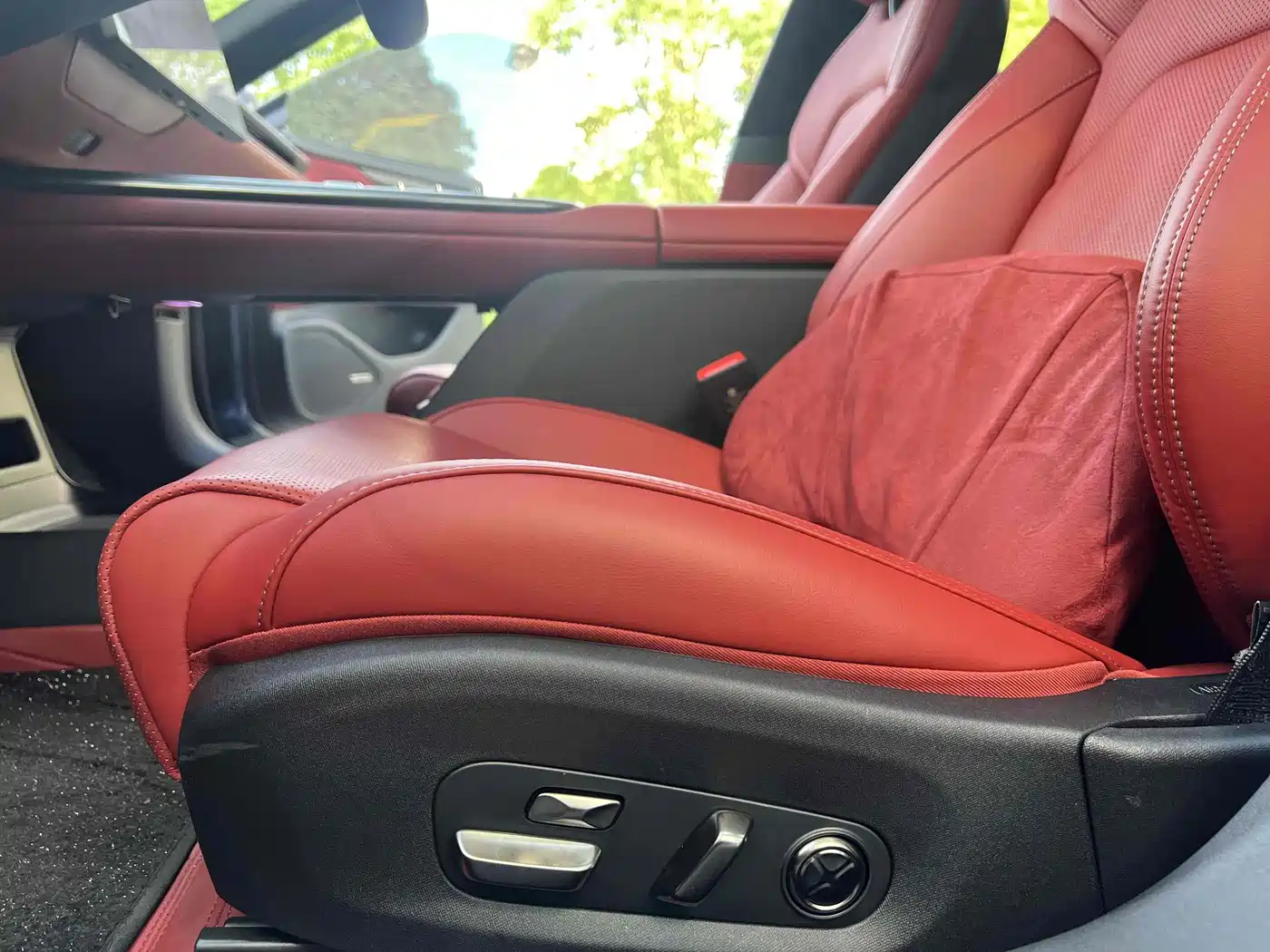 Xiaomi Auto Xiaomi SU7 2024 AWD Extended Range Advanced Smart Driving Max Edition фото 7