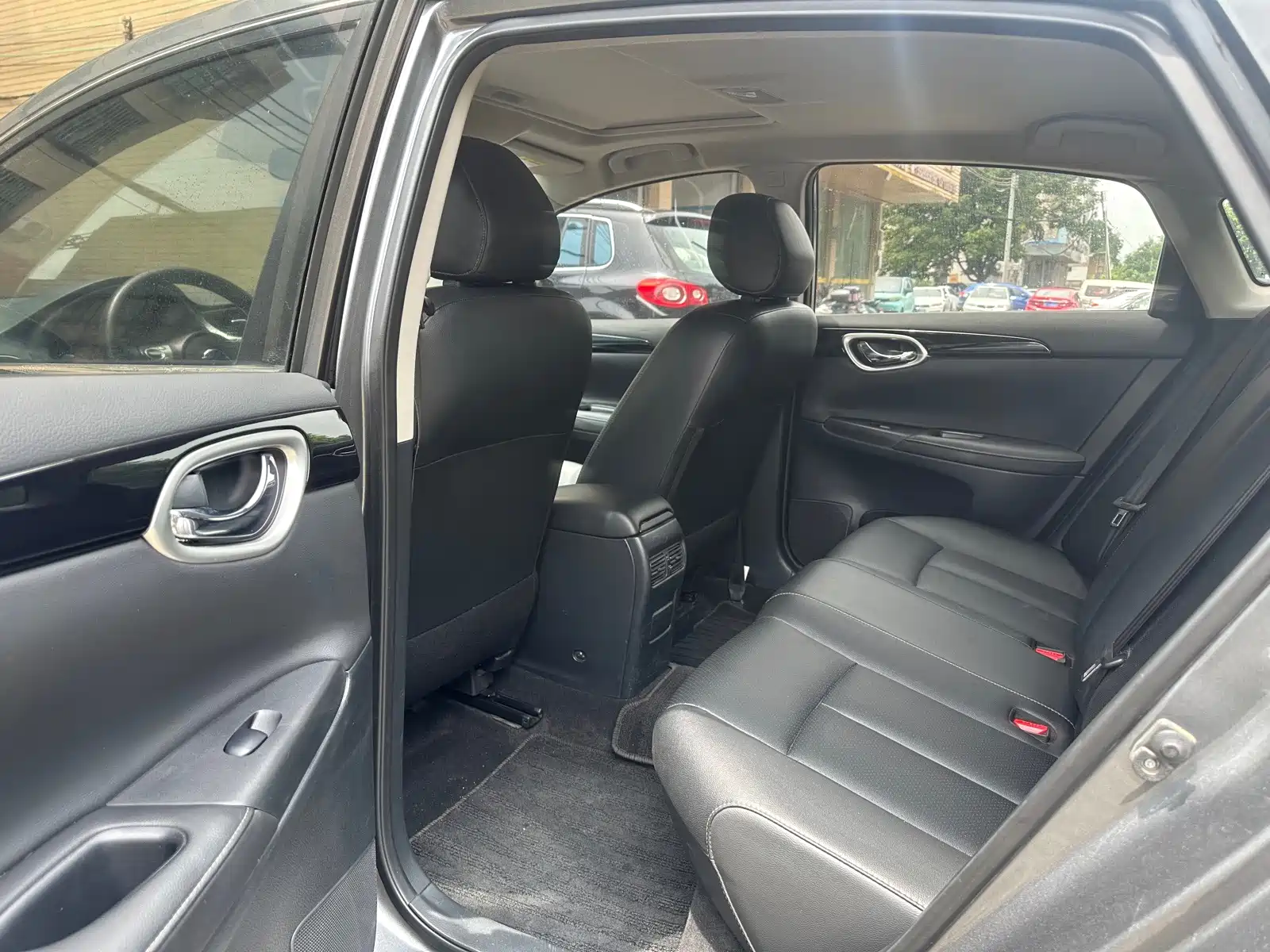 Фото 8 - Nissan Sylphy