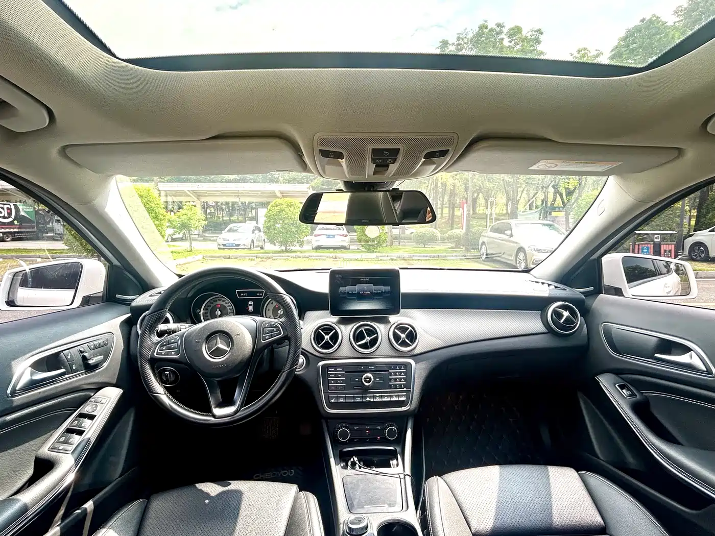Mercedes-Benz GLA 2016 GLA 220 4MATIC Fashion фото 16