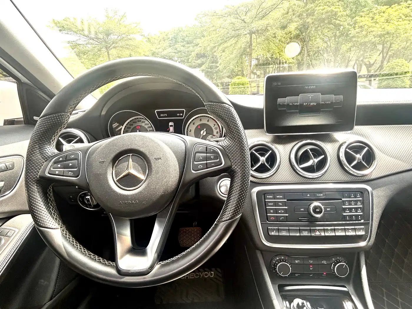 Mercedes-Benz GLA 2016 GLA 220 4MATIC Fashion фото 17