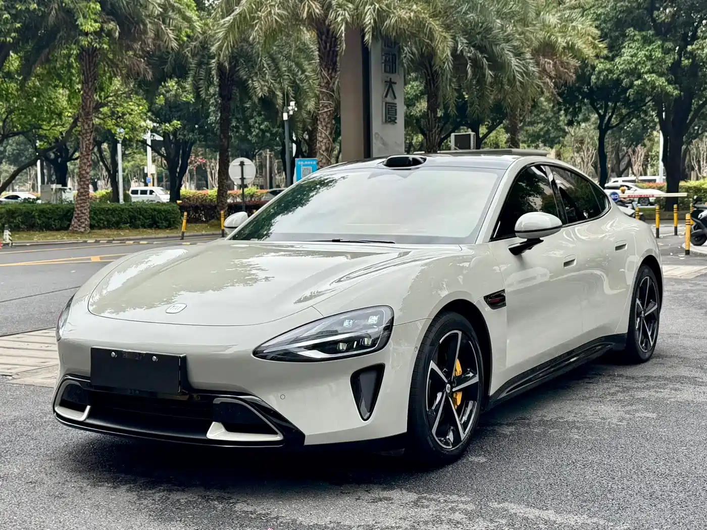 XIAOMI CAR XIAOMI SU7