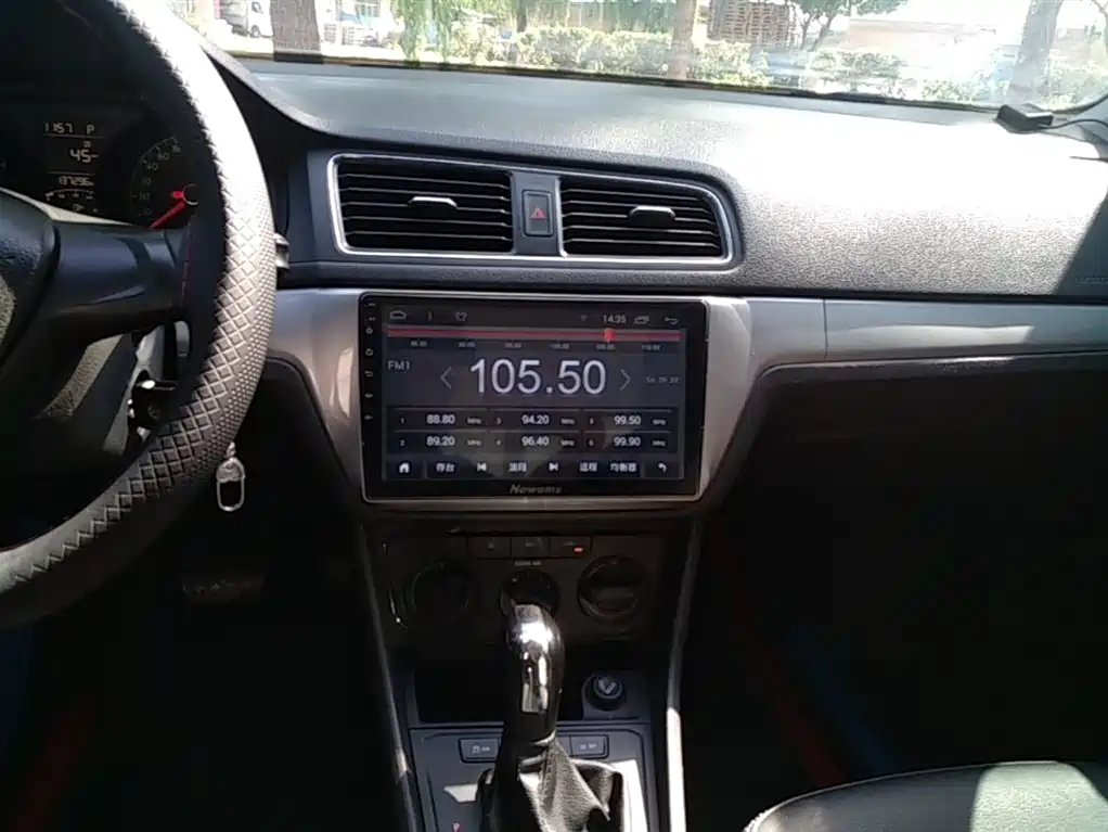 Volkswagen Lavida 2015 1.6L Automatic Trend Edition фото 13