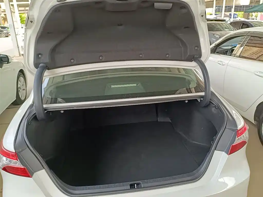 Toyota Camry 2019 2.0G Luxury Edition China VI фото 19