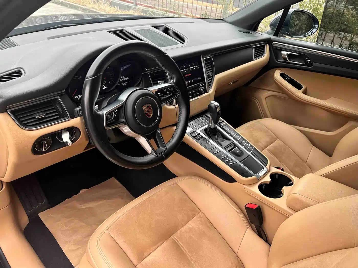 Porsche Macan 2017 Macan 2.0T фото 9