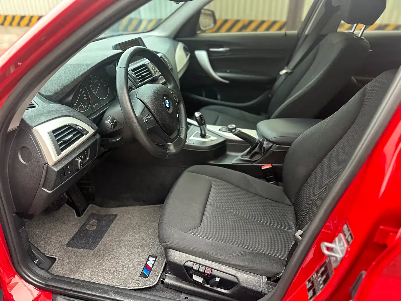 BMW 1 Series (Import) 2012 118i Sport фото 6