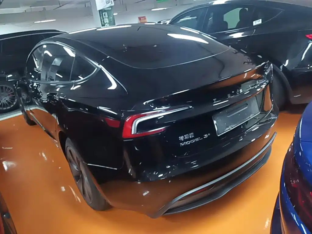 Photo 5 - Tesla Model 3
