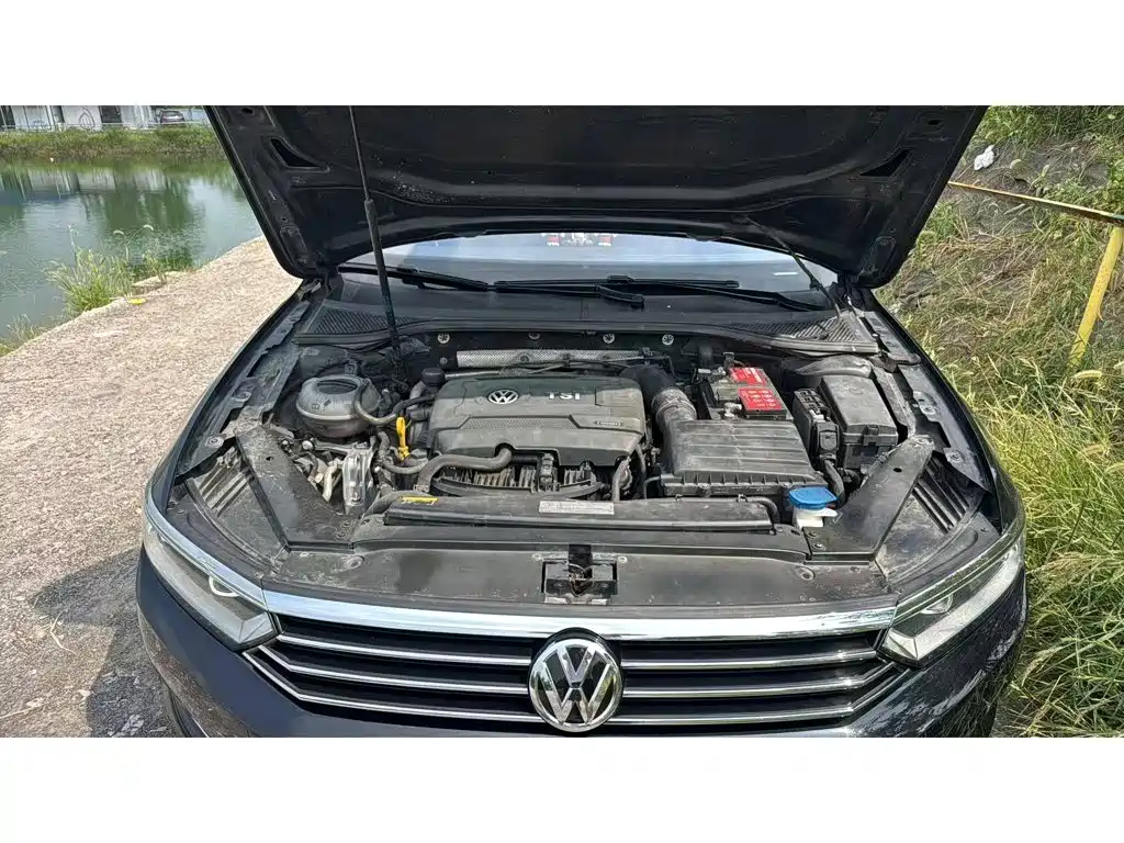 Фото 3 - Volkswagen Magotan