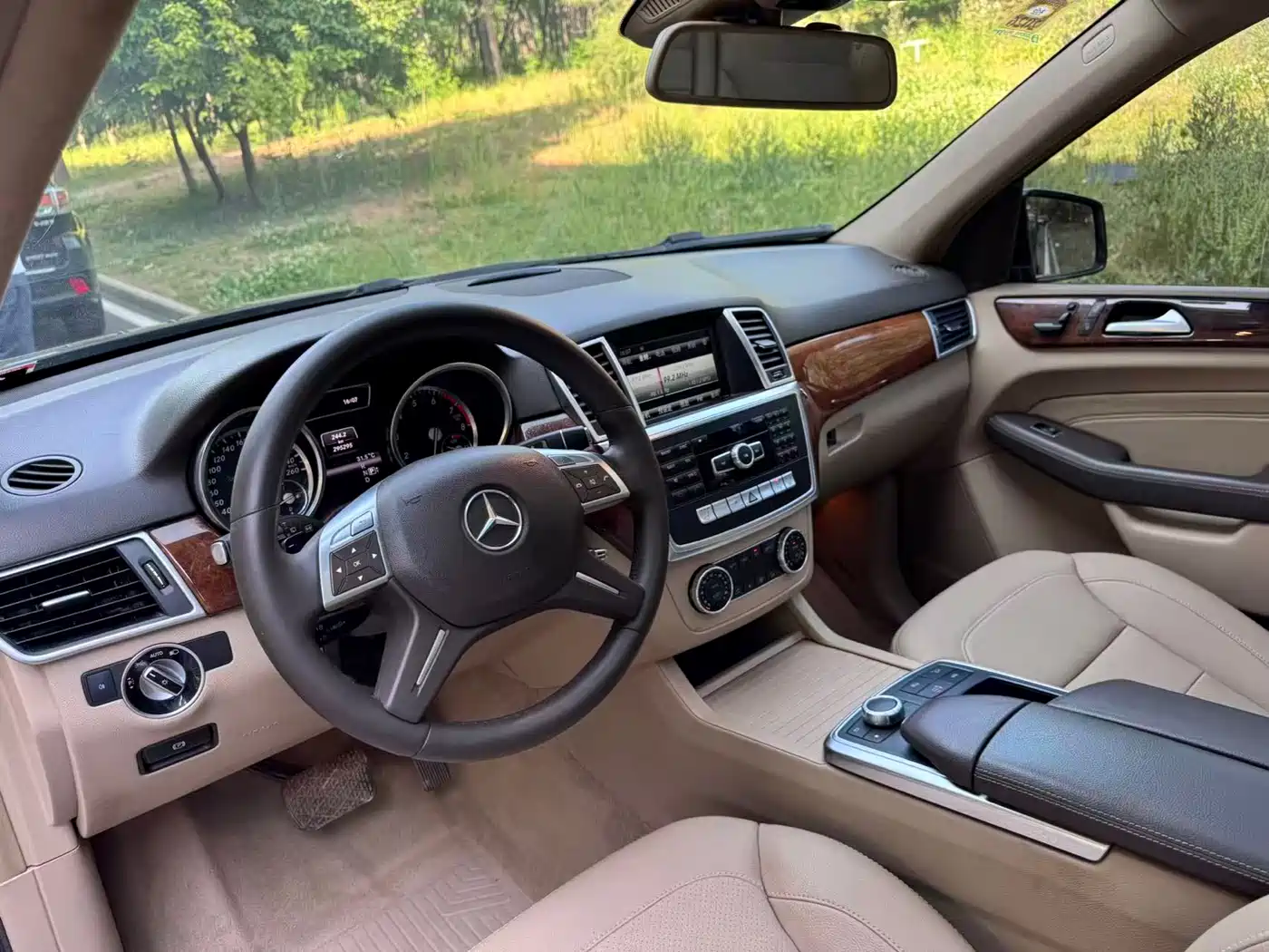 Mercedes-Benz M-Class 2012 Model ML 350 Dynamic фото 6