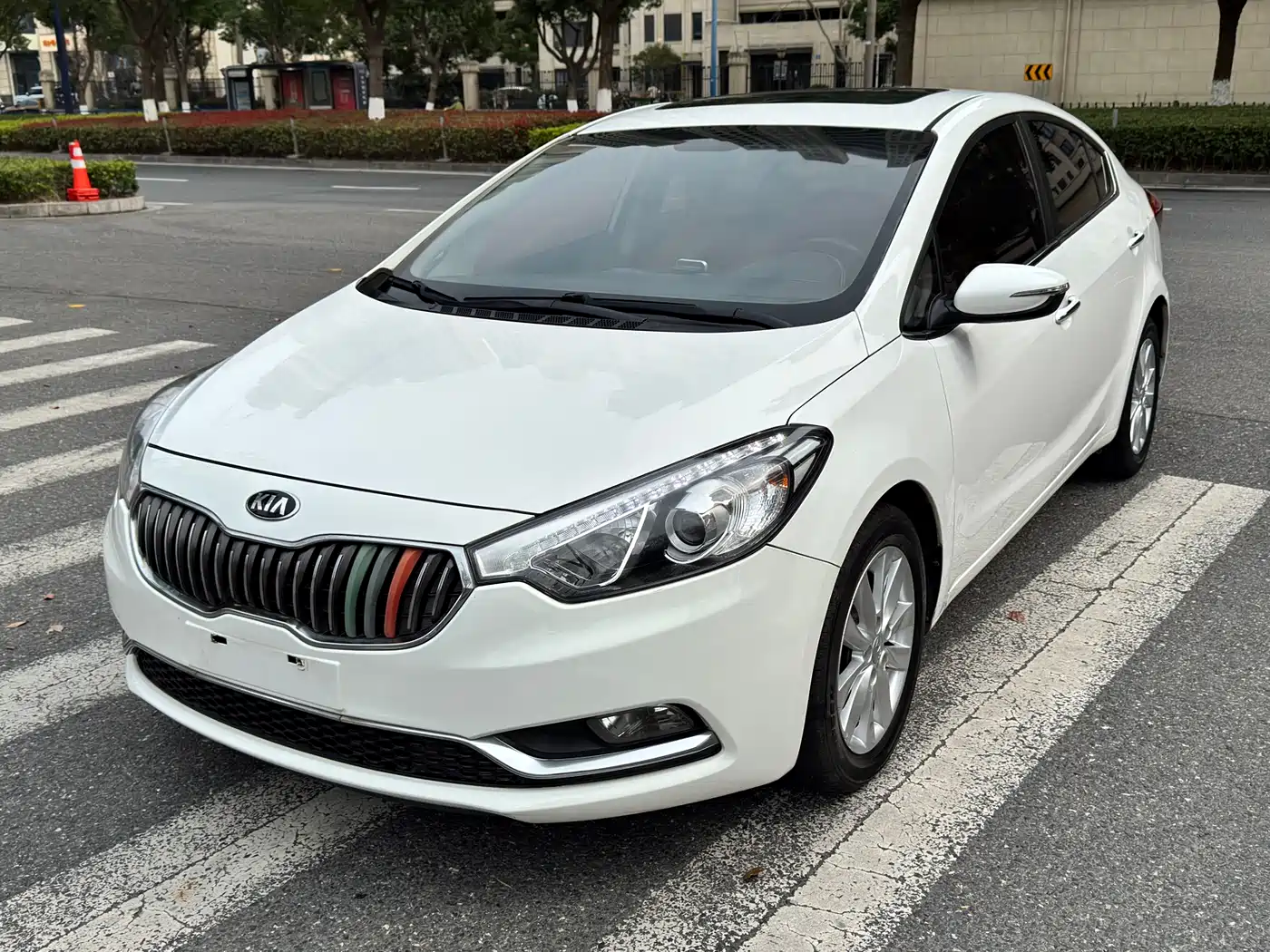 Kia K3 2015 1.6L Automatic GLS