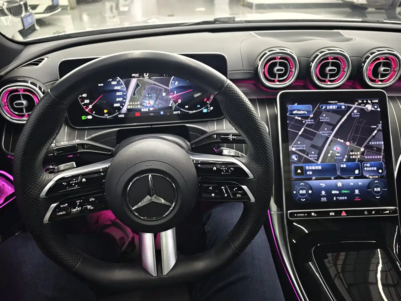 Mercedes-Benz C-Class 2024 C 260 L Night Edition Sport фото 14