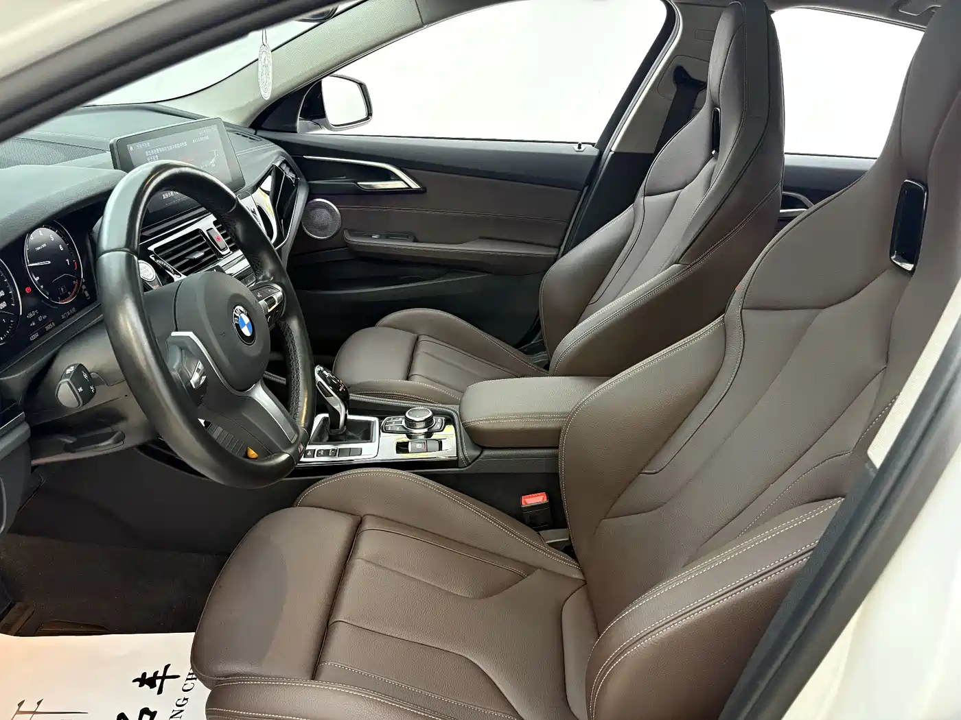 BMW 1 Series 2022 125i M Sport Shadow Edition фото 9