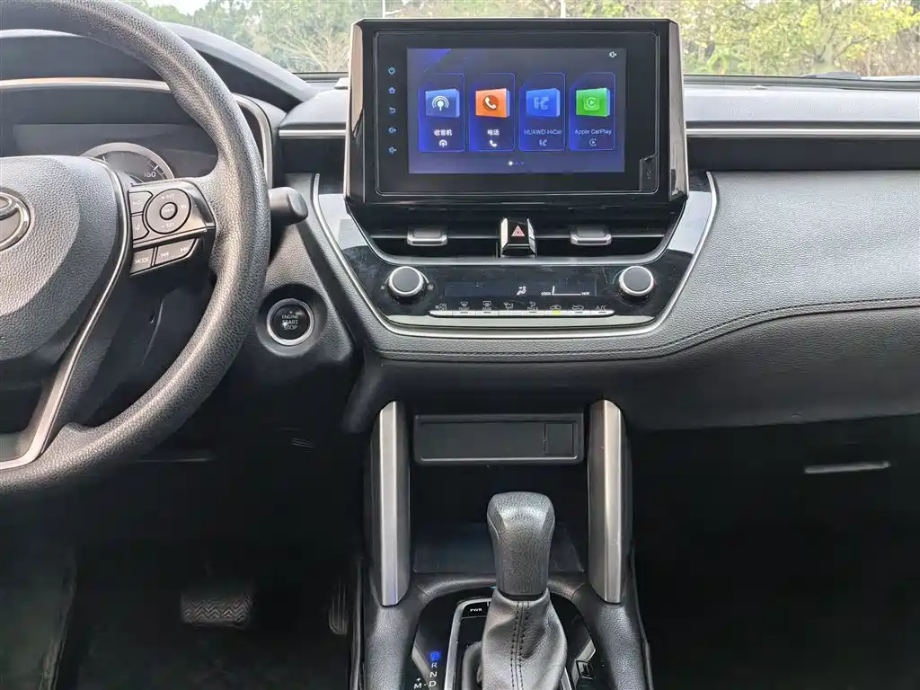 Toyota Frontlander 2022 2.0L CVT Luxury Edition фото 6