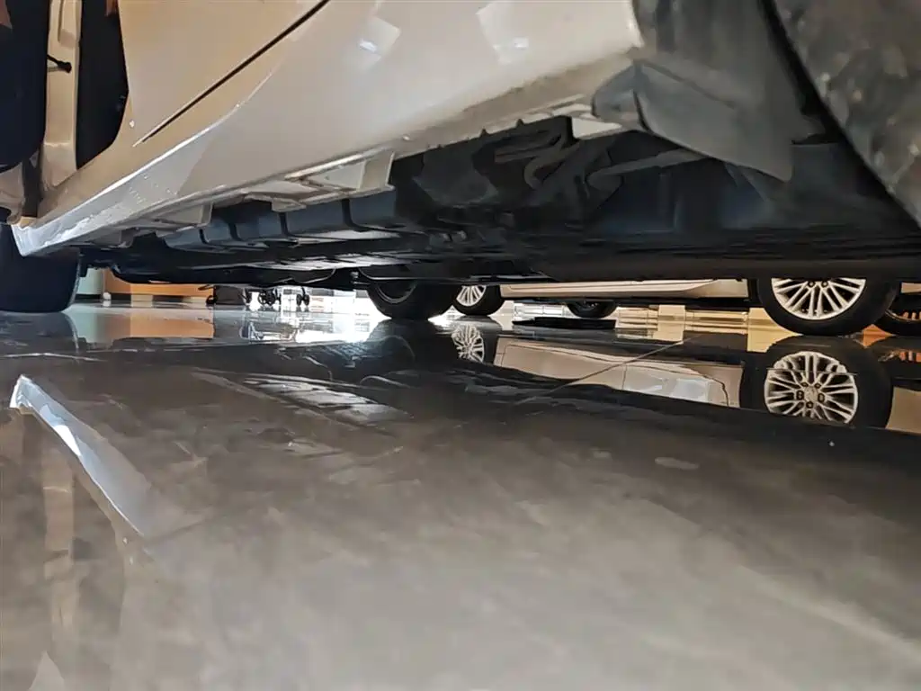 Lexus ES 2015 300h Comfort Edition фото 22