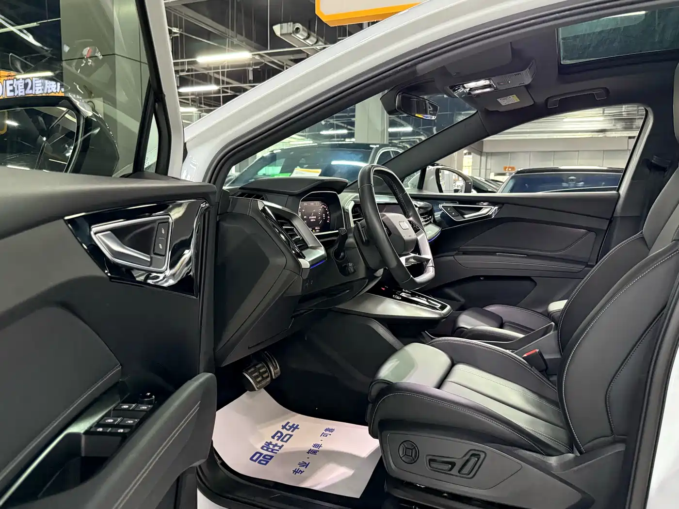 Audi Q4 e-tron 2023 40 e-tron Pioneer Edition фото 6