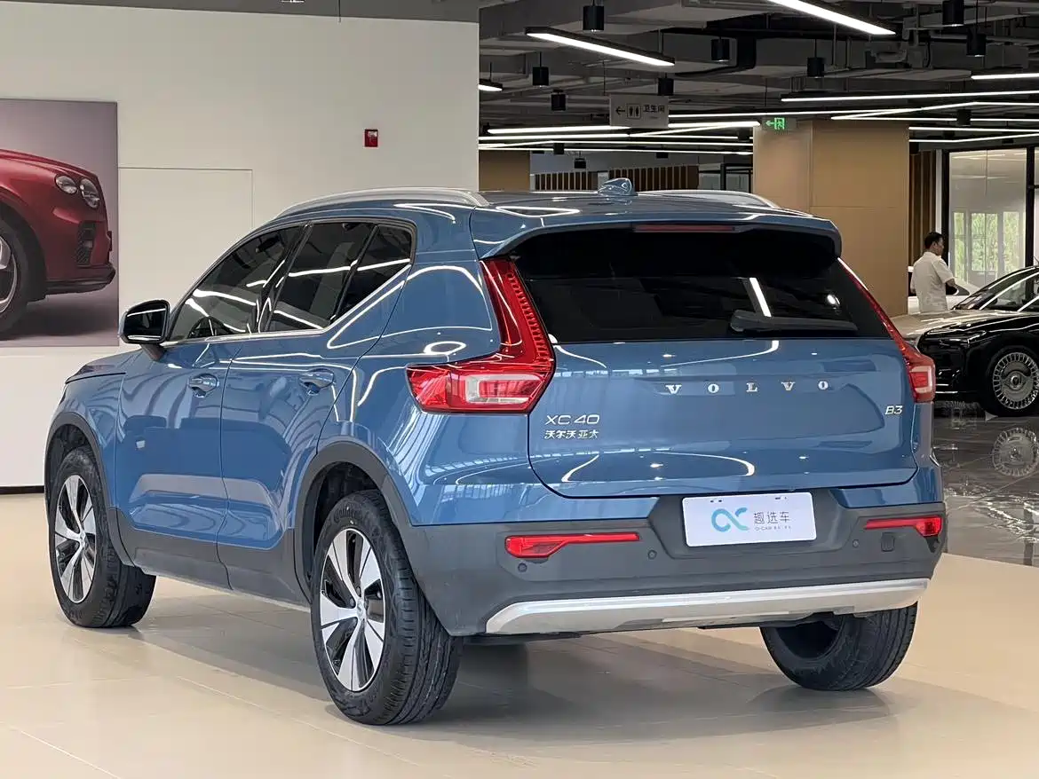 2024 Volvo XC40