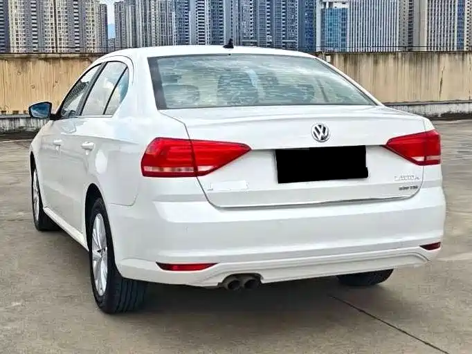 Volkswagen Lavida 2017 230TSI DSG Comfort Edition фото 7