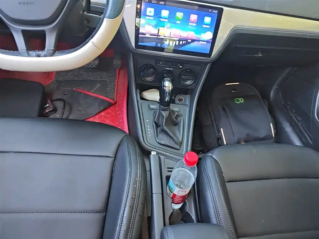 Volkswagen Lavida 2018 Classic 1.5L Automatic Trend China VI фото 14