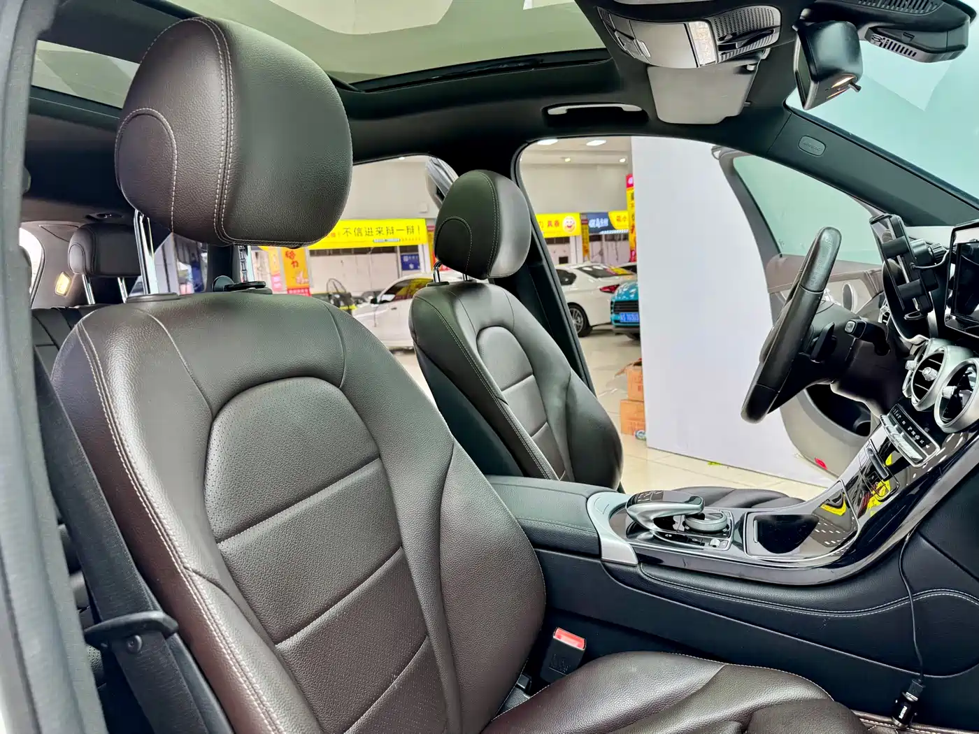 Mercedes-Benz GLC 2018 GLC 200 4MATIC фото 16