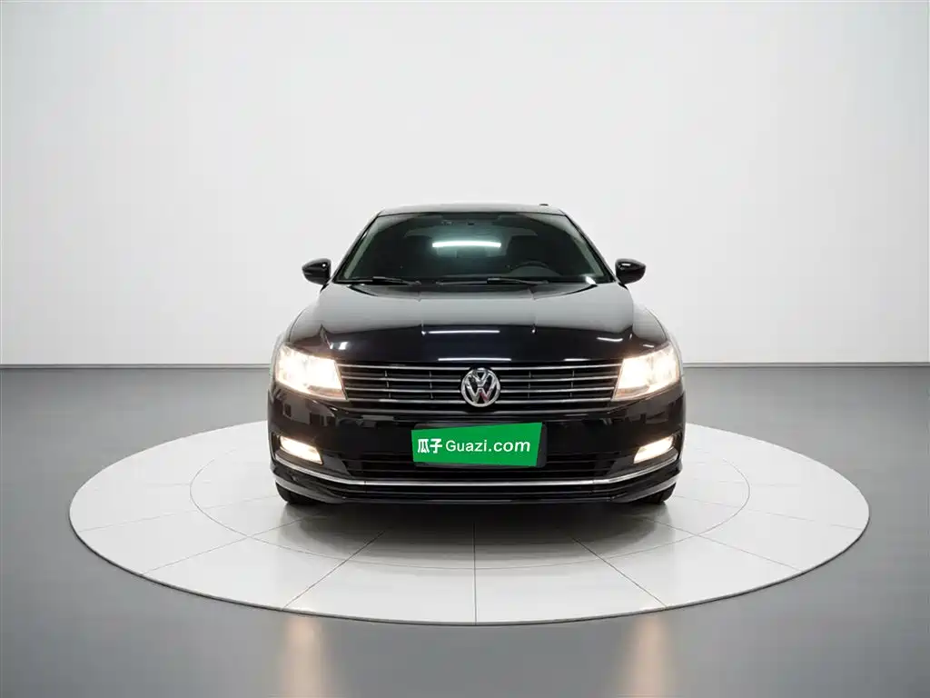 Volkswagen Lavida 2017 1.6L Manual Comfort Edition фото 3