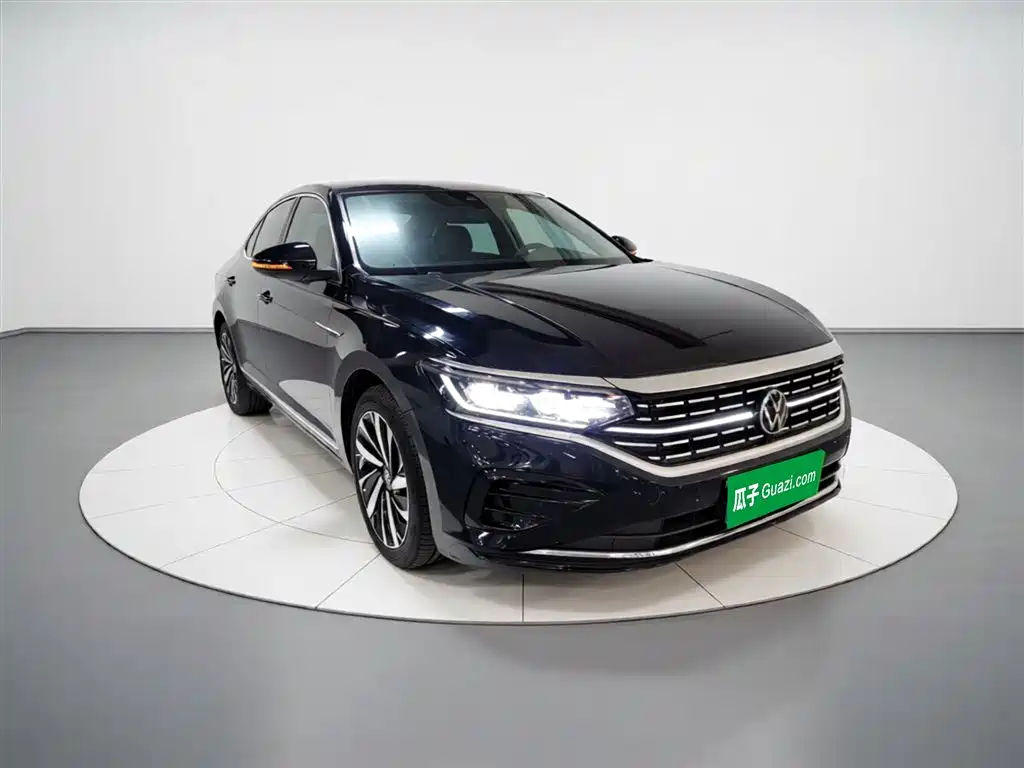 Volkswagen Passat 2023 Facelift 330TSI Luxury Edition фото 22