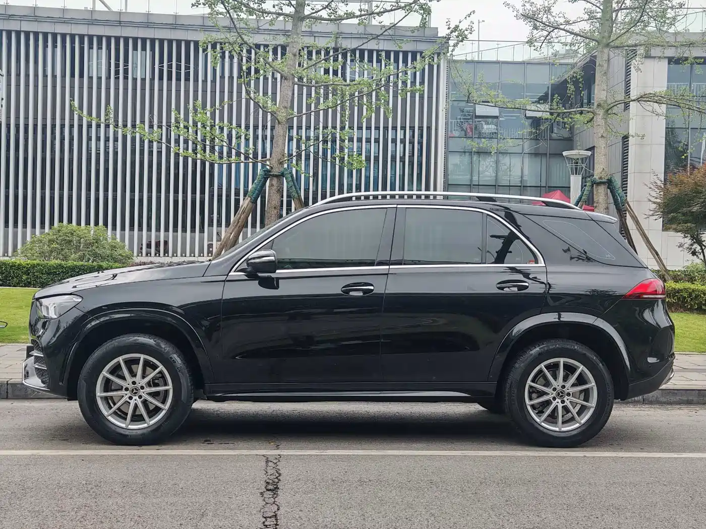 Mercedes-Benz GLE 2021 GLE 350 4MATIC Fashion фото 3