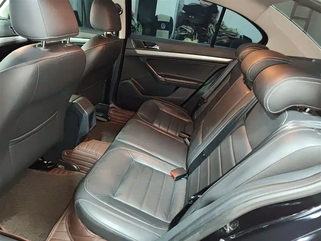 Volkswagen Lavida 2017 1.6L Manual Comfort Edition фото 17