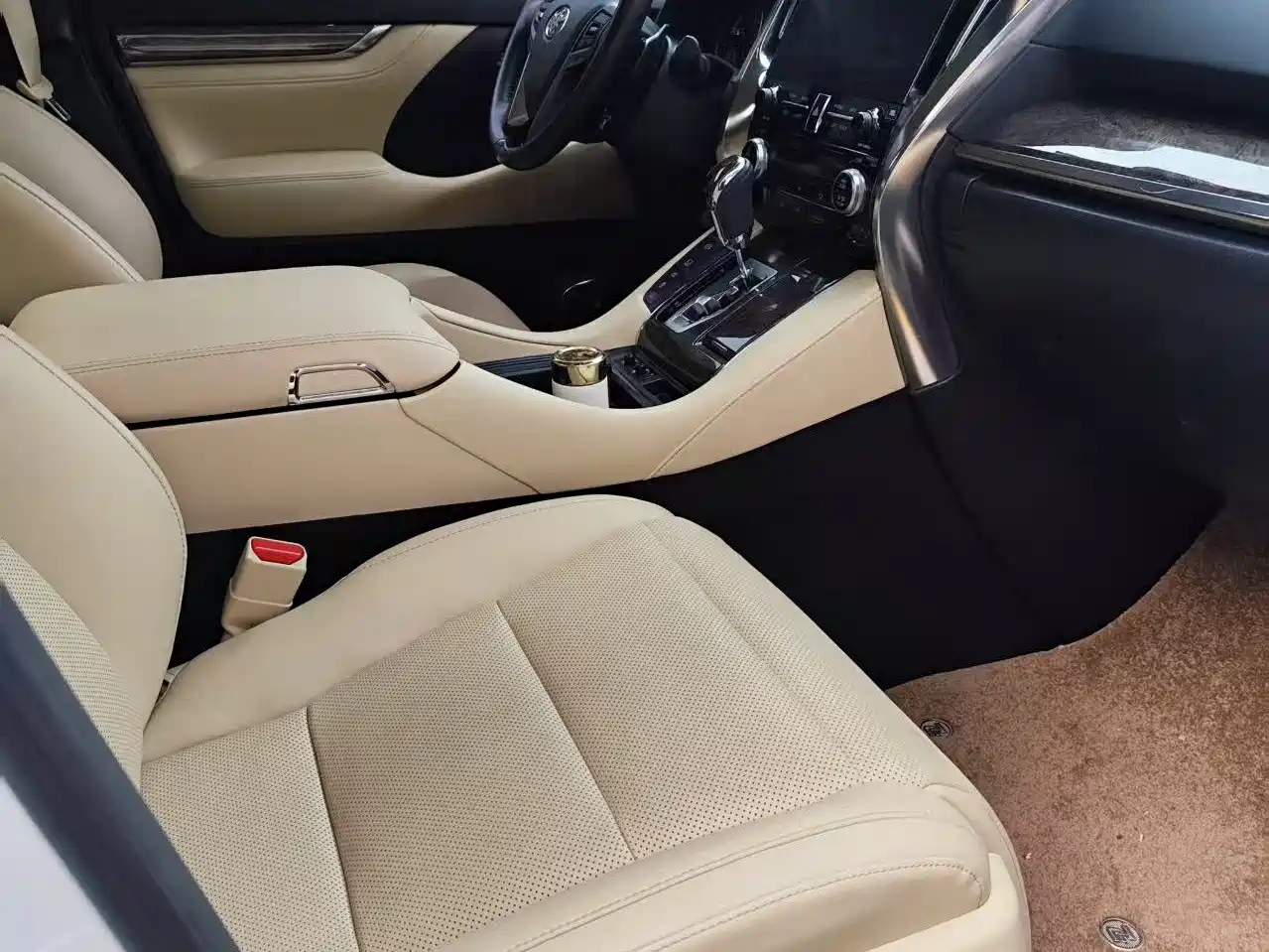 Toyota Alphard 2023 Dual Hybrid 2.5L Ultimate Gold Edition фото 13