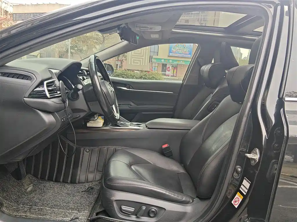 Toyota Camry 2019 2.5G Luxury Edition China VI фото 8