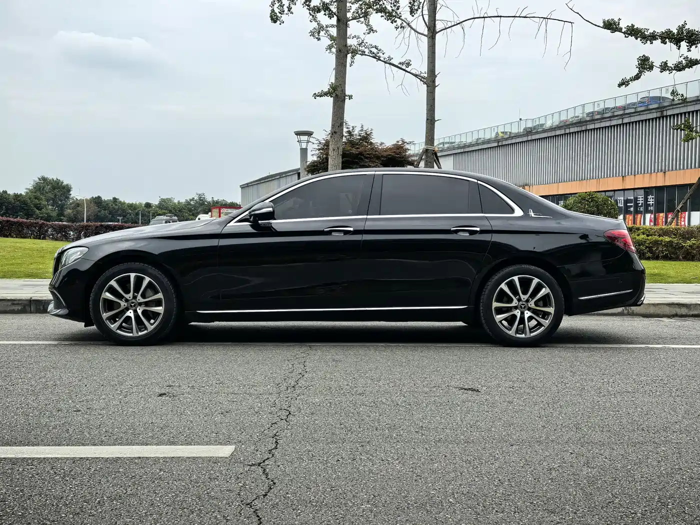 Mercedes-Benz E-Class 2019 Facelift E 300 L Fashion фото 3