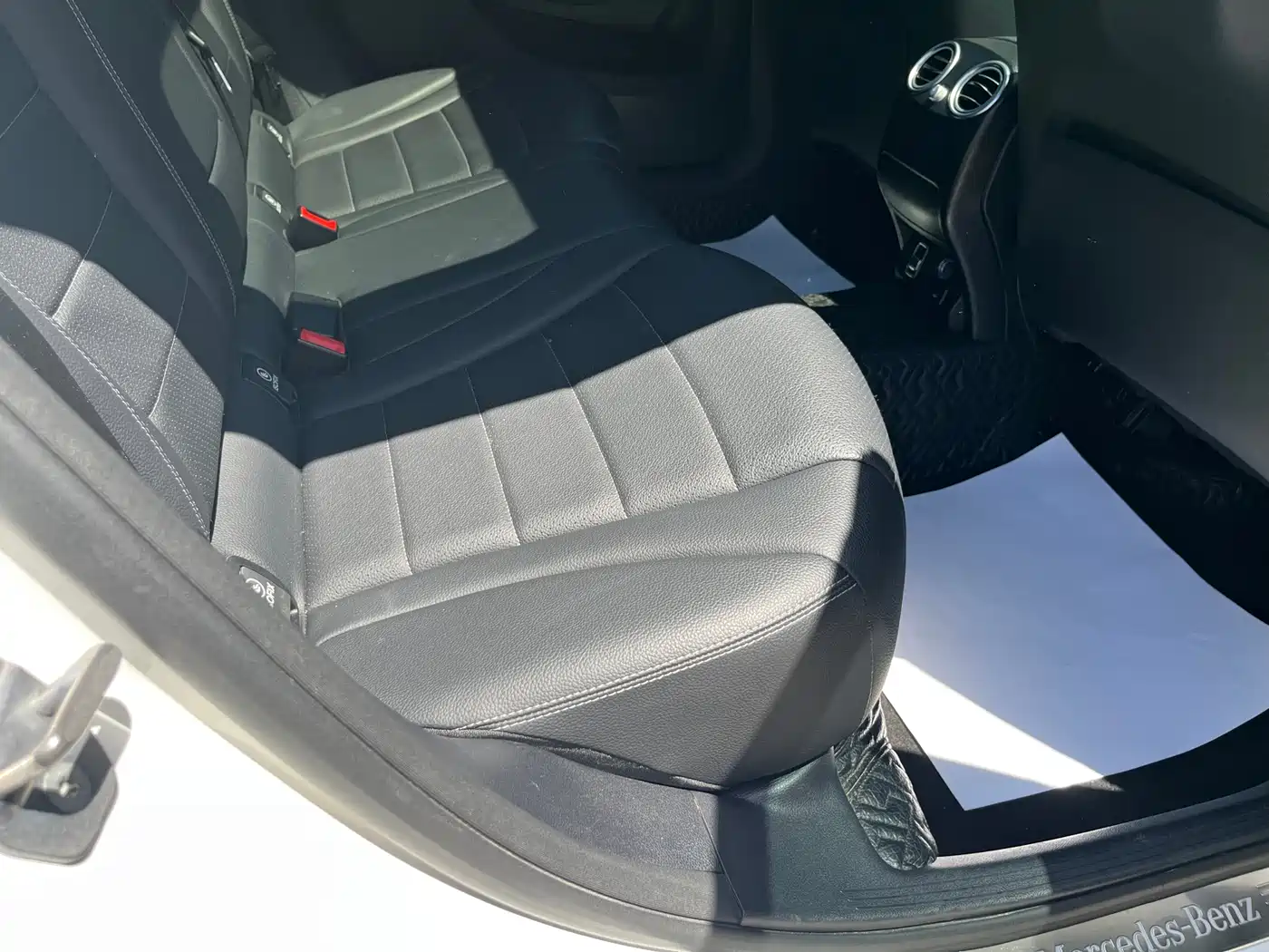 Mercedes-Benz GLC 2019 GLC 260 L 4MATIC Luxury фото 29