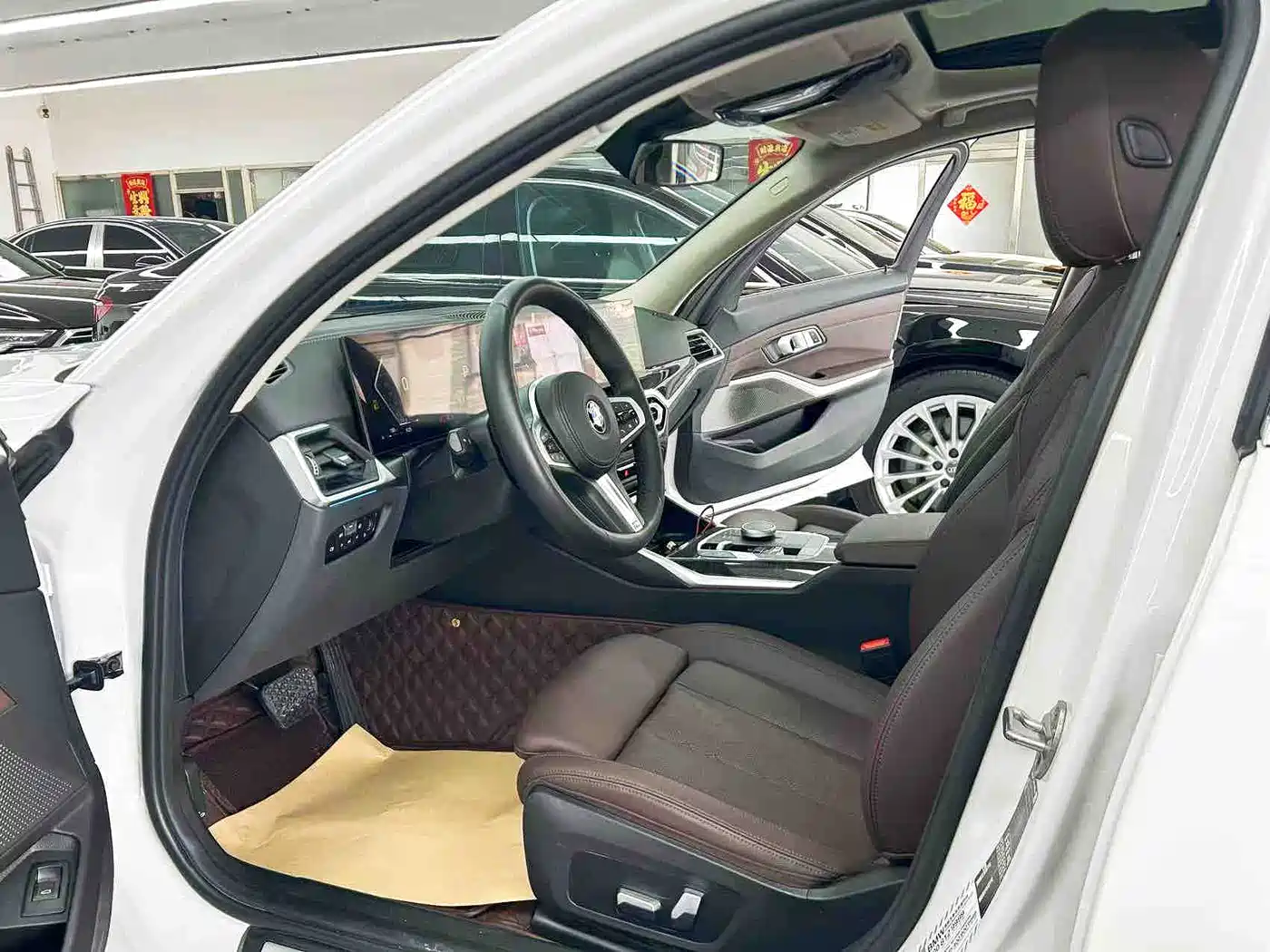 BMW 3 Series 2023 325Li M Sport Package фото 7