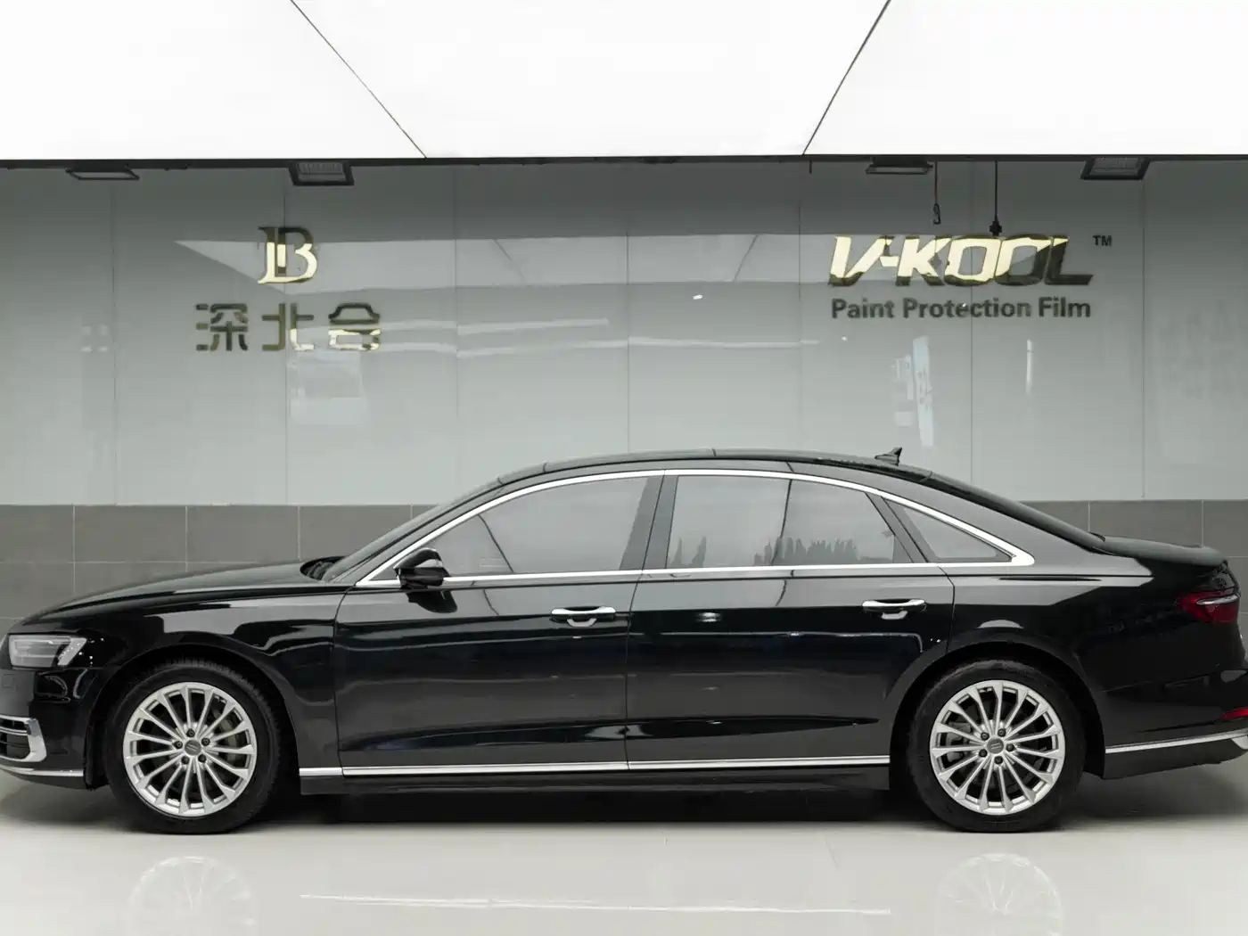 Audi A8 2018 A8L 55 TFSI quattro Launch Elite фото 5