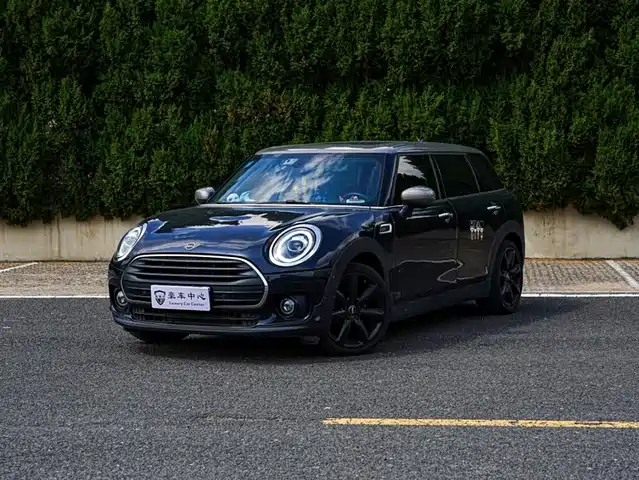 MINI CLUBMAN 2020