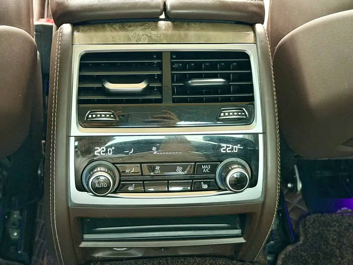 BMW 7 Series 2021 Model 740Li Leading Luxury Package фото 24
