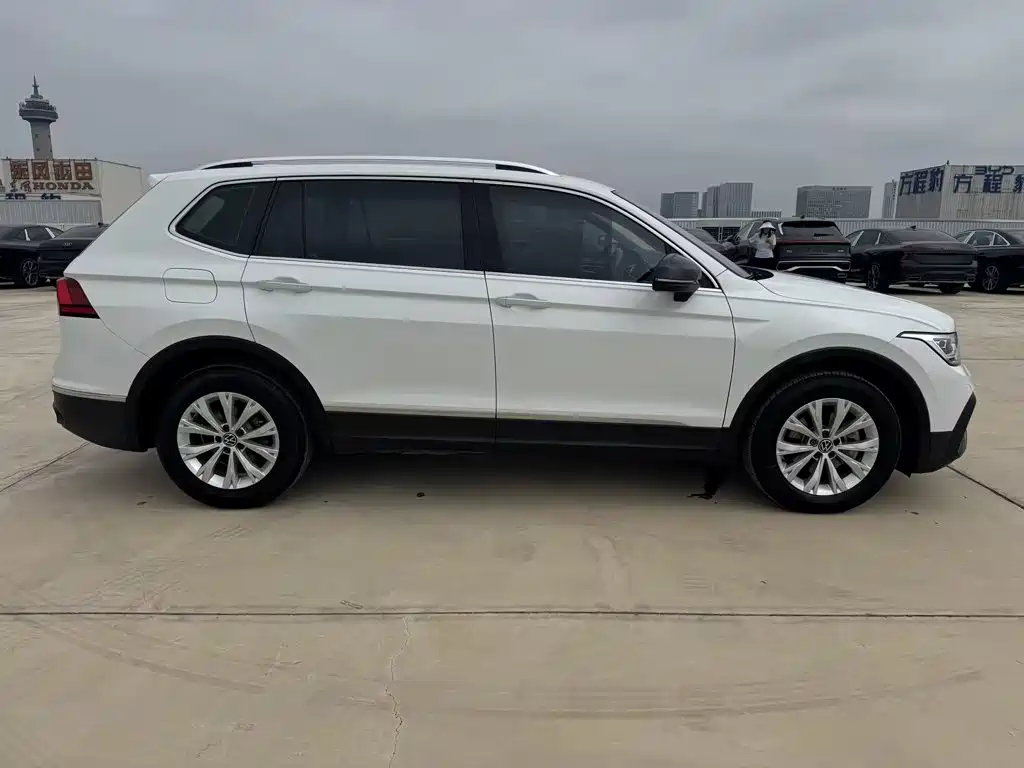 Volkswagen Tiguan, миниатюра 5