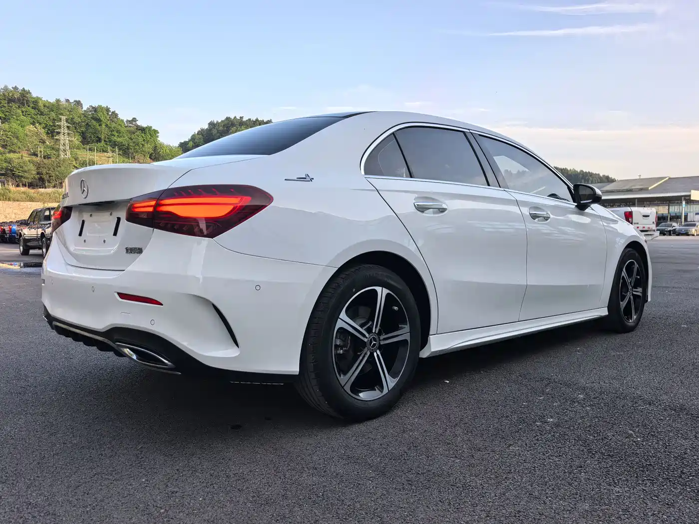 Mercedes-Benz A-Class 2024 A 200 L Fashion Edition фото 11