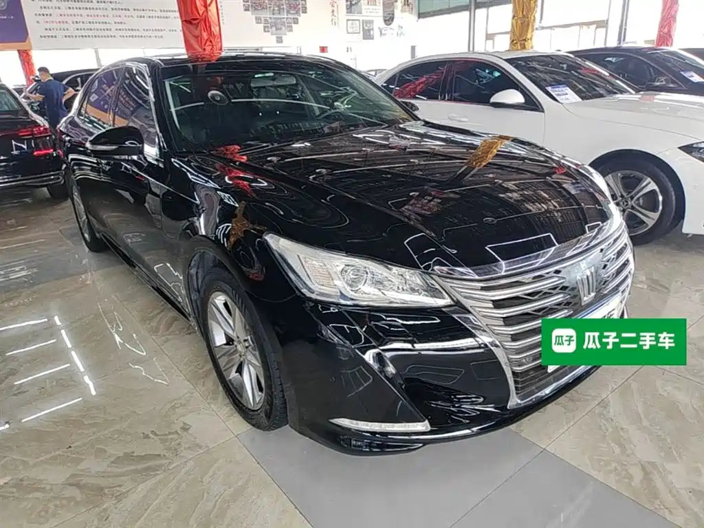 Toyota Crown 2015 2.5L Smart Edition фото 4
